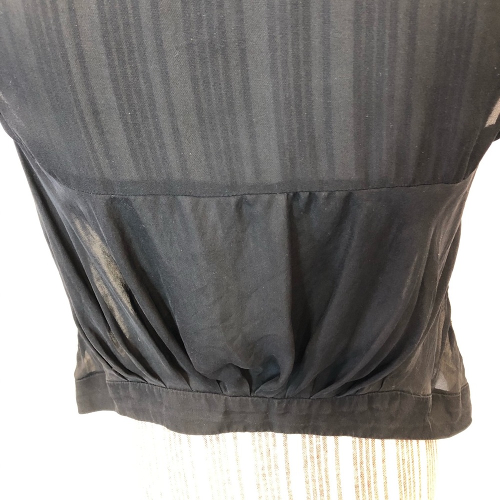 A. L. C. Tiny Bride Print Silk V-Neck Top Size M - image 4